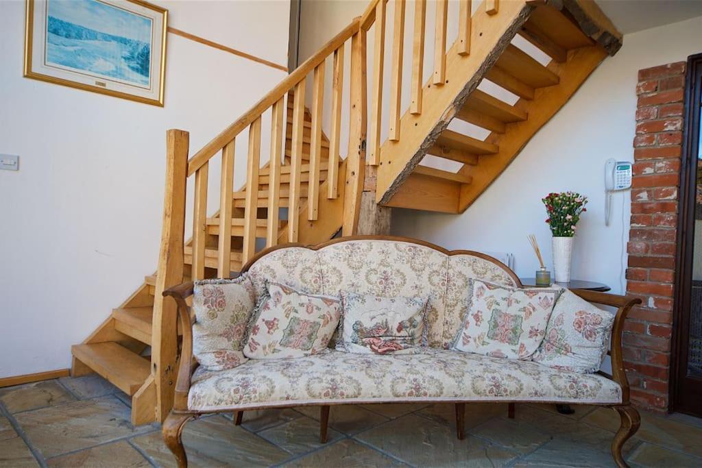 Stunning Barn Conversion Ideal For Large Families Bildeston Exteriér fotografie