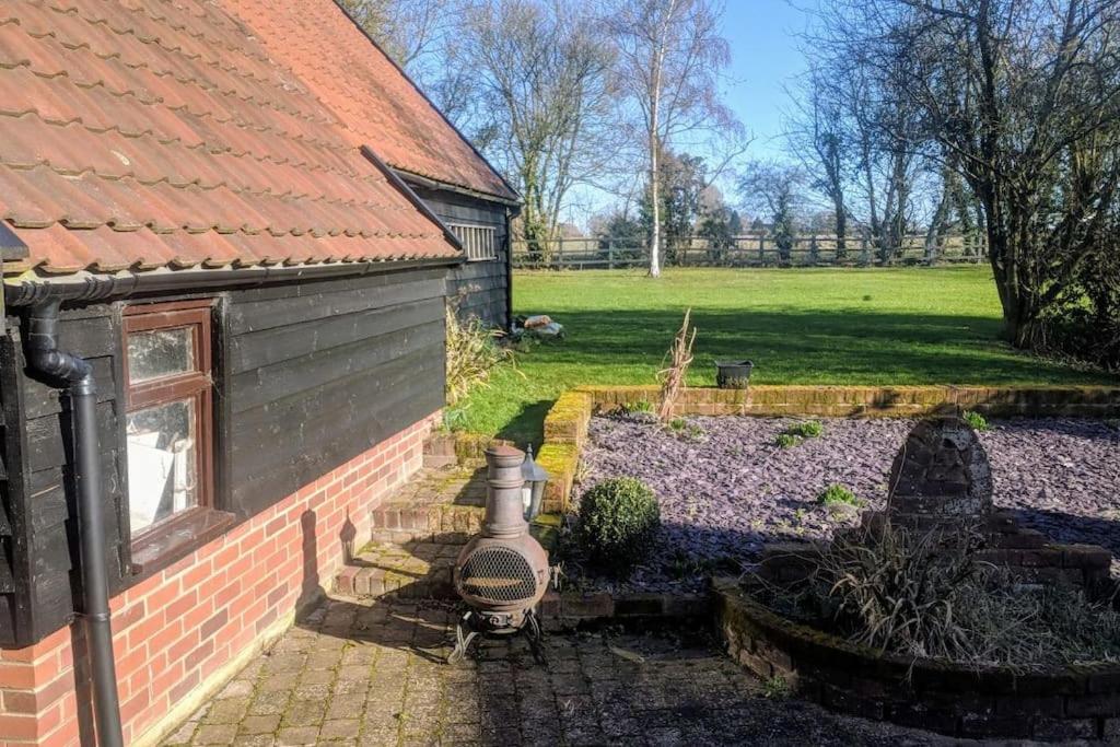 Stunning Barn Conversion Ideal For Large Families Bildeston Exteriér fotografie