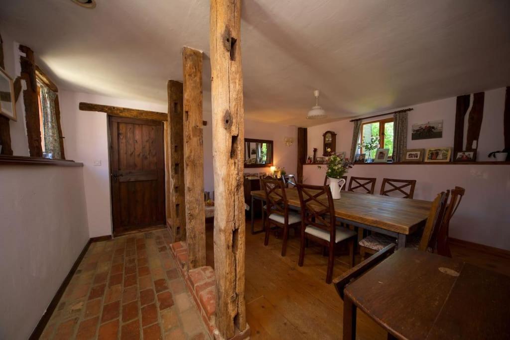 Stunning Barn Conversion Ideal For Large Families Bildeston Exteriér fotografie